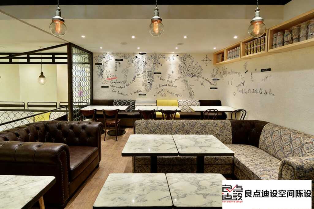 爆改工业复古风!这家咖啡店的软装设计绝了！瞬间把人拉回90年代布鲁克林街区